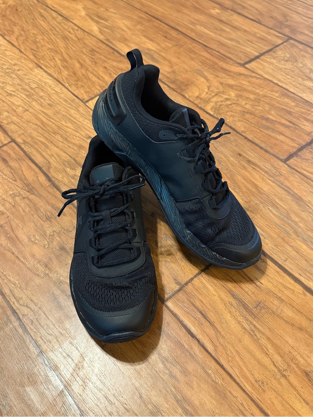 Under Armour Charged Core Men’s Shoes Black Sz 11